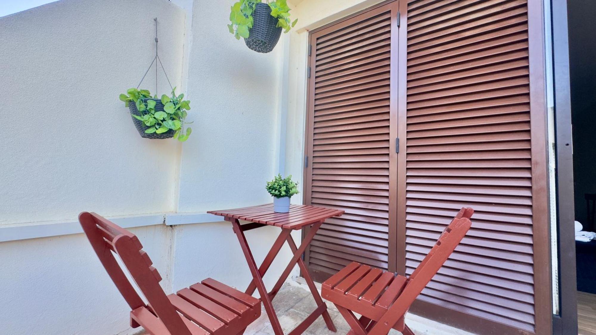 Cozy And Stylish Studio Apt Just 800M From The Beach - New On Booking! Albufeira Exterior photo